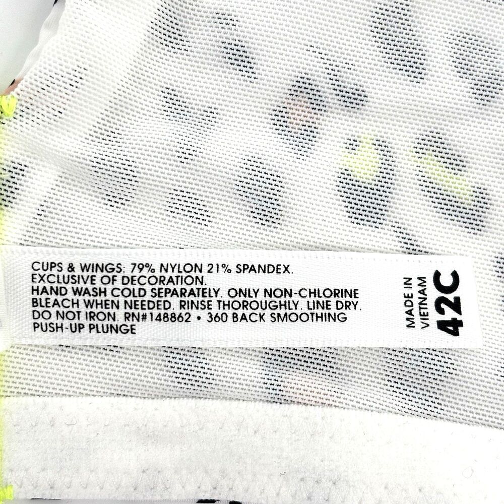 Torrid Curves 360 Back Smoothing Push-Up Plunge B… - image 8